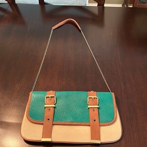 Steve Madden Emerald Green/Saddle Brown Clutch/Shoulder Bag w/Gold Hardware.
